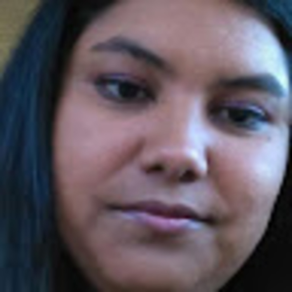 Meet your Posher, Desiree